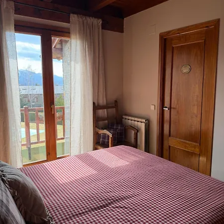 Nyaraló La Cerdana, Tu Escapada Perfecta En La Montana